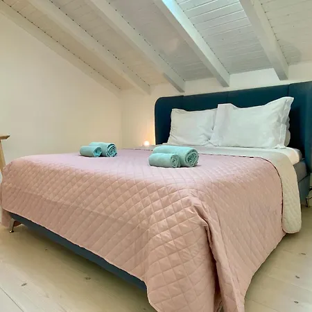 Portugal Secret By Coral - Townhouse With Small Pool Портиман